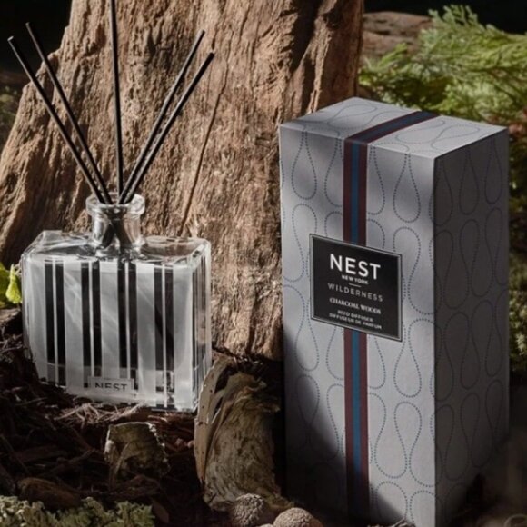 $75 msrp new in box Nest Wilderness Charcoal Woods Reed Diffuser